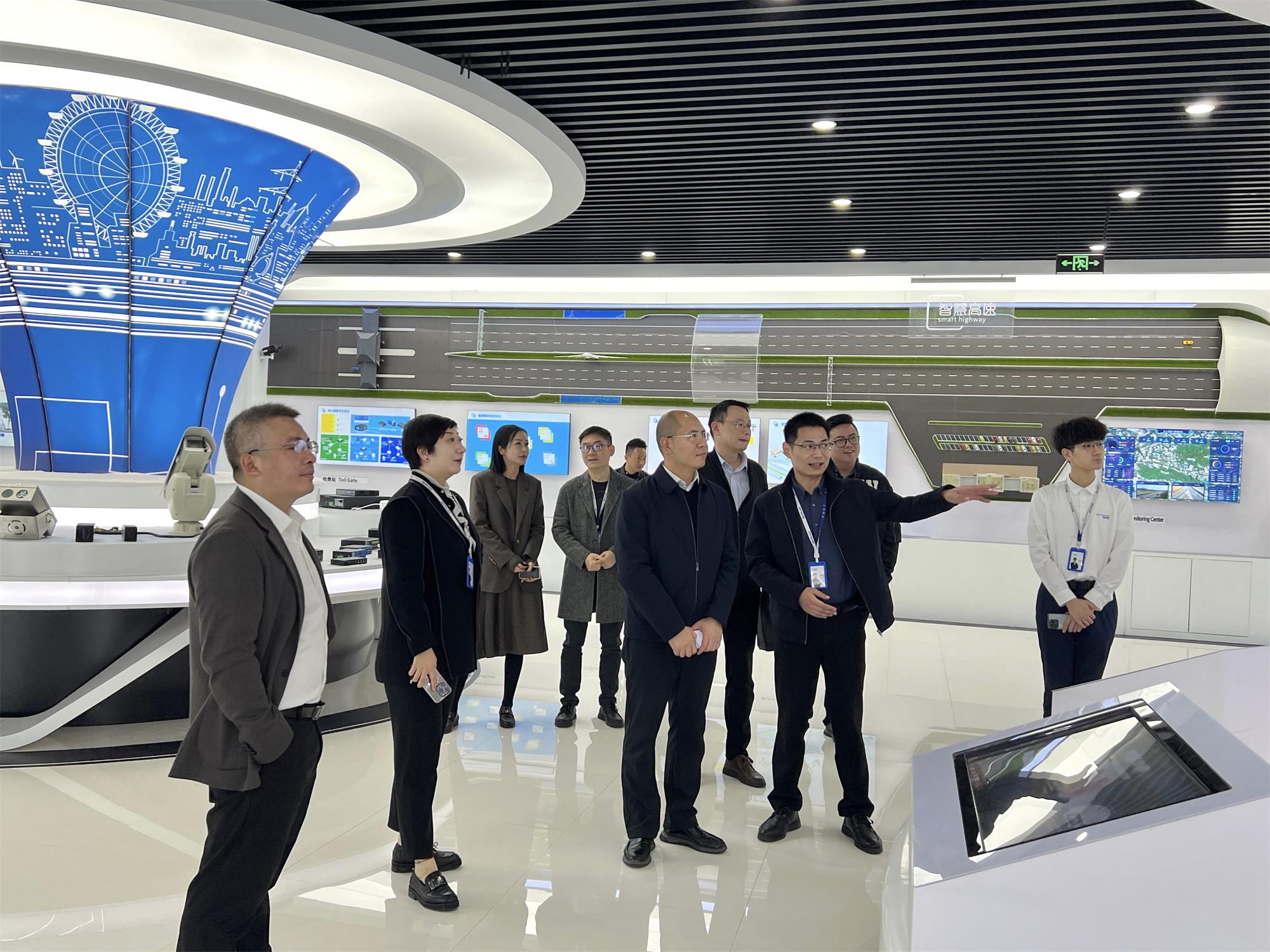 1701912935560704CFE4.jpg 微信图片_20231127144444.jpg