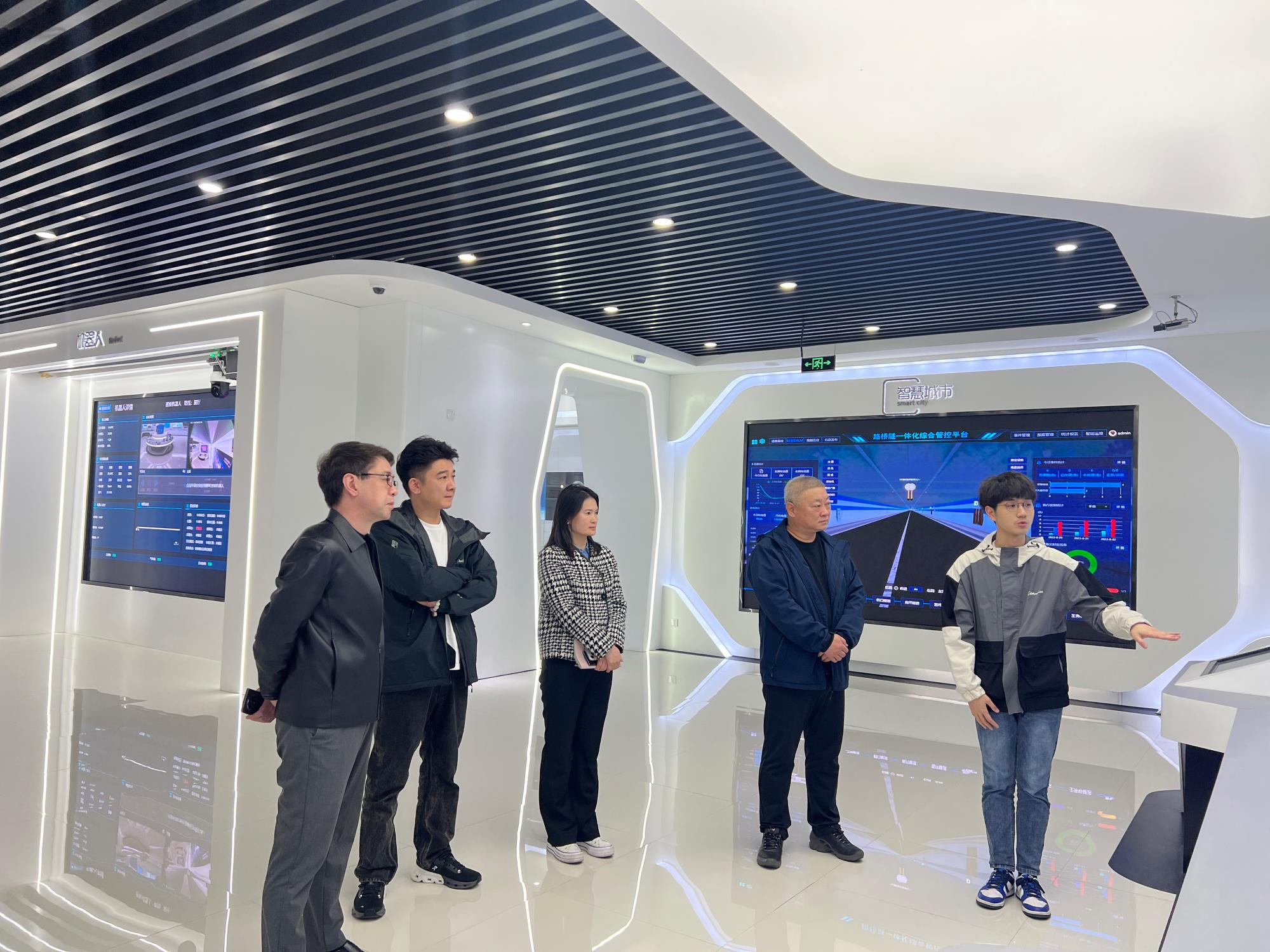 1732599922363446D98A.jpg 图片 (5).jpg